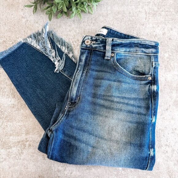 Kancan Dark Wash Straight Leg Crop Distressed Jean Size 11/29 - Picture 1 of 9